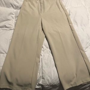 Zara culottes size large. Gently used. Cream color.